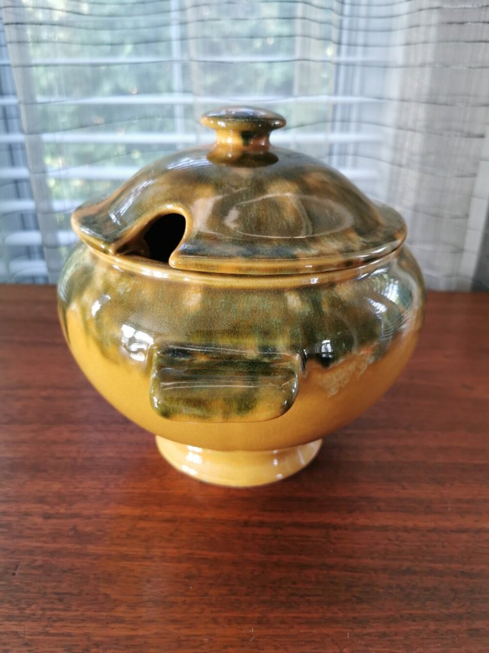 Beauce Art Pottery Soup Tureen, Marbled Glaze VTG Lidded Bean Pot 8", Marked